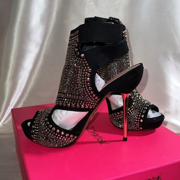 Betsey Johnson Gold & Black Open Toe Booties Size 6 - Picture 4 of 4